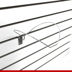 Gancho para boné em metal cromado - Produtos para lojas